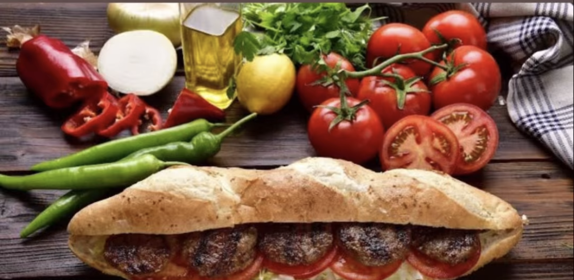 Izgara Köfte (Ekmek Arası)